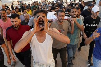 Gaza: Opt persoane, ucise într-un atac israelian în tabăra de refugiați Nuseirat în timpul unei procesiuni funerare