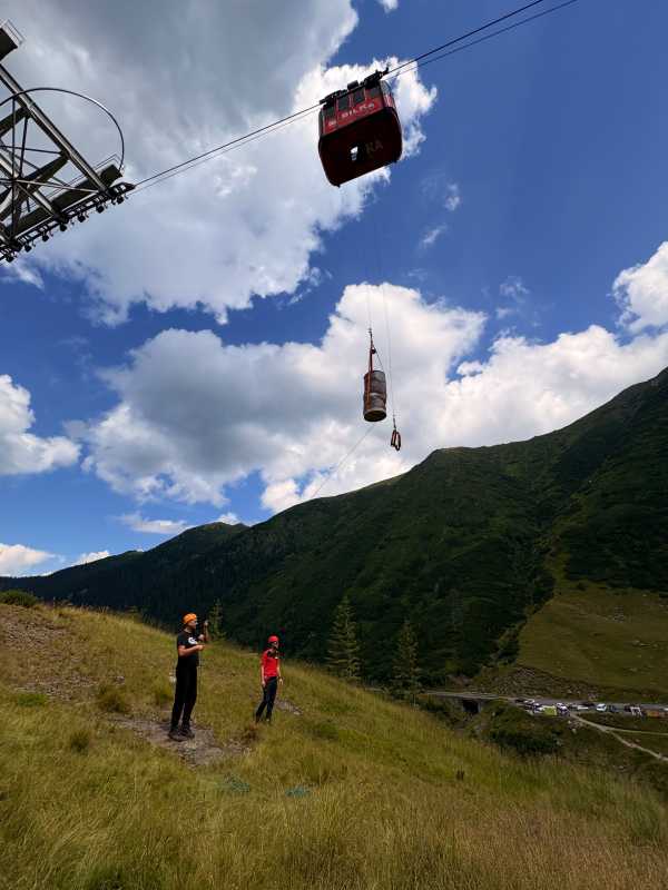Sibiu: Turiști blocați în telecabina de la Bâlea din cauza unei defecțiuni tehnice