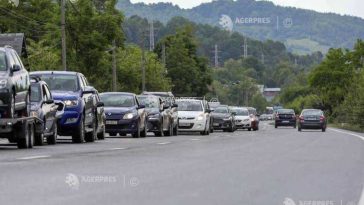 Prahova: Trafic reluat pe un sens al DN 1, la Bușteni; cealaltă bandă este încă blocată de aluviuni