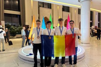 Ministerul Educației și Cercetării: Elevii români au obținut o medalie de aur, două de argint și una de bronz la Olimpiada Internațională de Chimie