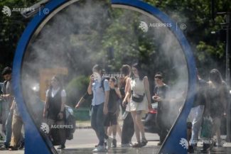 Municipiul București, sub avertizări de caniculă, dar și de vijelii și grindină, până marți seara