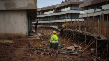 Lucrările de construcții în UE au crescut ușor în luna mai