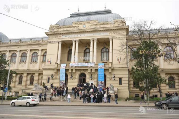Iași: Peste 17.700 de dosare depuse la admiterea la UAIC; programe de licență cu peste cinci candidați pe loc