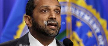 SUA: Un bărbat reținut după ce a declanșat un incendiu în fața unei clădiri federale la New York