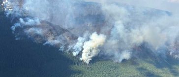 Incendiile din Ontario s-au extins, fumul persistă în anumite regiuni din Statele Unite