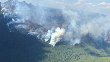 Incendiile din Ontario s-au extins, fumul persistă în anumite regiuni din Statele Unite