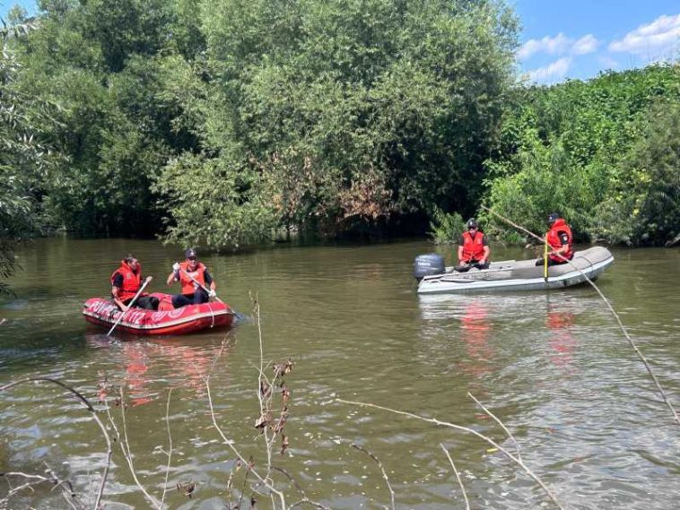 Doi copii, de 10 și 11 ani, s-au înecat în râul Mureș, în localitatea Cipău