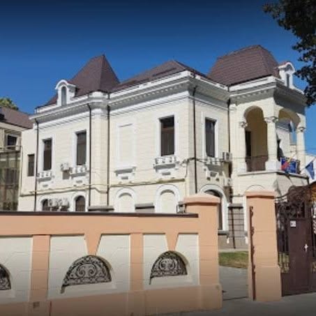 Brăila: Purtările abuzive, injuriile, amenințările și presiunile psihologice, în topul reclamațiilor privind hărțuirea la locul de muncă