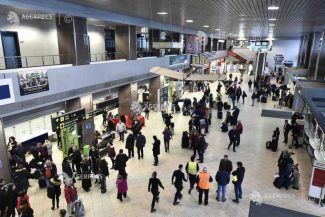 CNAB: Aproape 8,46 milioane de pasageri pe aeroporturile Capitalei în primele șase luni, număr record