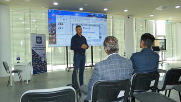 Bihor: Studenții de la Mecatronică învață meserie direct în parcurile industriale, prin învățământul dual