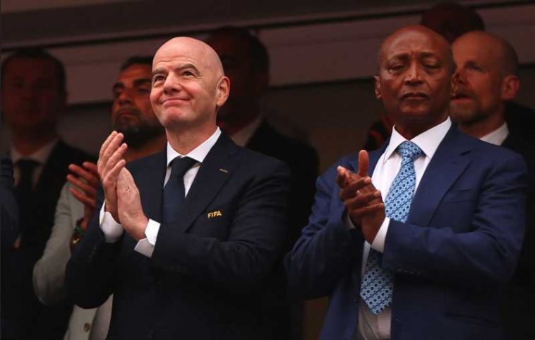Fotbal: Președintele CAF îl susține pe Infantino în ciuda criticilor