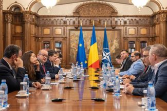 Raport prezidențial: Ascensiunea curentelor ultraidentitare și suveraniste nu este pusă pe seama manipulării, ci a unor cauze structurale