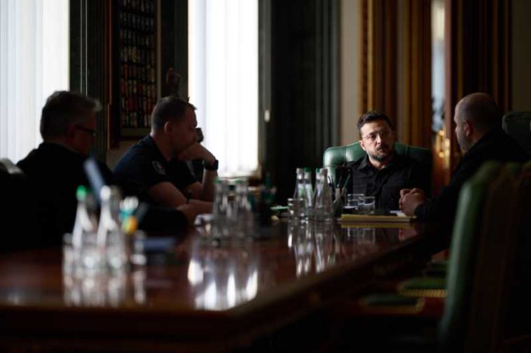 Ucraina: Zelenski spune că a discutat cu trimișii lui Trump pentru a ”revitaliza diplomația”