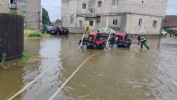 Prahova: Peste 75 de intervenții ale pompierilor în urma furtunii și a averselor torențiale