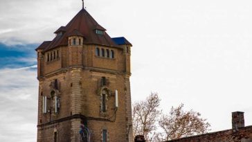 Arad: Turnul de Apă, monument istoric unic ca formă, fără perspective de a fi redeschis publicului