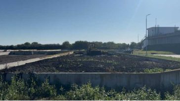 Arad: Mii de tone de nămol de la stația de epurare, donat pentru fertilizarea terenurilor agricole