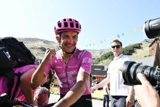 Ciclism: Ecuadorianul Richard Carapaz, învingător în etapa a 18-a a Turului Franței; Pogacar în continuare lider la general
