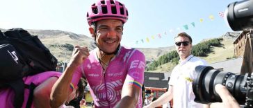 Ciclism: Ecuadorianul Richard Carapaz, învingător în etapa a 18-a a Turului Franței; Pogacar în continuare lider la general