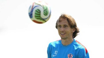 Fotbal: Luka Modric și-a prelungit cu un an contractul cu AC Milan (oficial)