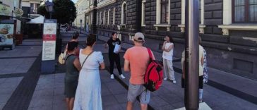 Maramureș: Tur ghidat pentru cunoașterea clădirilor din Sighetu Marmației, inițiat de o profesoară de geografie