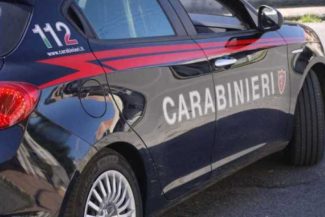Italia/ Legitimă apărare: Un bărbat rănește grav un spărgător est-european care încerca să-i jefuiască locuința