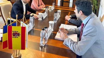 Ambasadorul Spaniei la București și primarul Capitalei au discutat despre un proiect privind dependențele în rândul tinerilor