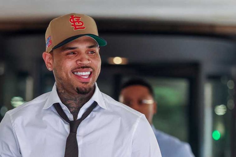 Cântărețul american Chris Brown pledează vinovat la Londra într-un dosar de agresiune