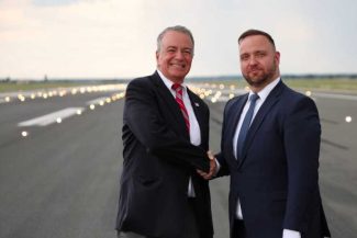 Consolidarea cooperării în domeniul aviației, pe agenda discuțiilor dintre șeful CNAB și ambasadorul SUA în România