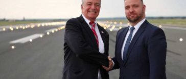 Consolidarea cooperării în domeniul aviației, pe agenda discuțiilor dintre șeful CNAB și ambasadorul SUA în România