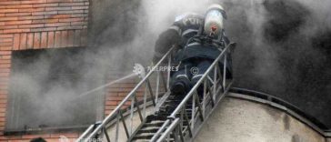 Maramureș: Incendiu într-un bloc din Baia Mare; peste 30 de persoane evacuate