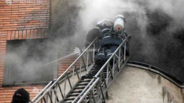 Maramureș: Incendiu într-un bloc din Baia Mare; peste 30 de persoane evacuate