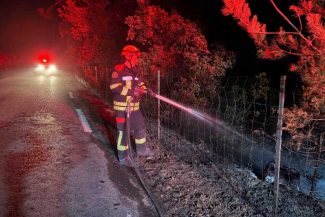 VIDEO IGSU: Pompierii români din Franța intervin în Departamentul Var – incendiu major de vegetație