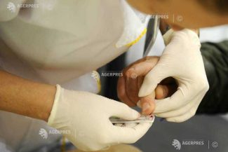 Peste 800 de persoane, testate pentru hepatită printr-un proiect derulat de Spitalul Universitar de Urgență București