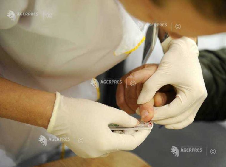 Peste 800 de persoane, testate pentru hepatită printr-un proiect derulat de Spitalul Universitar de Urgență București
