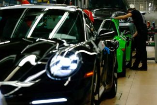 Porsche continuă concedierile într-un program de restructurare de 2,1 miliarde de euro