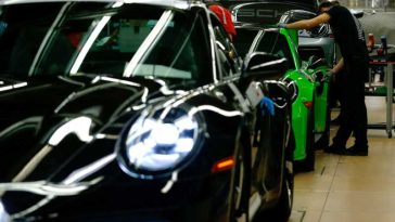 Porsche continuă concedierile într-un program de restructurare de 2,1 miliarde de euro