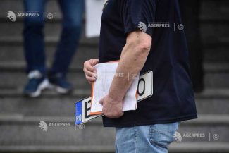 Mai mult de jumătate dintre mașinile noi înmatriculate în România sunt în București (analiză)