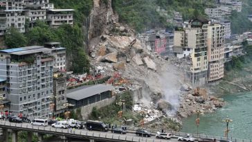 China / Alte 30 de cadavre, descoperite în urma alunecării de teren, produsă pe 17 iulie în sud-vestul țării