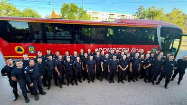 IGSU: Un nou contingent de pompieri români pleacă în Franța pentru continuarea misiunii de combatere a incendiilor de pădure