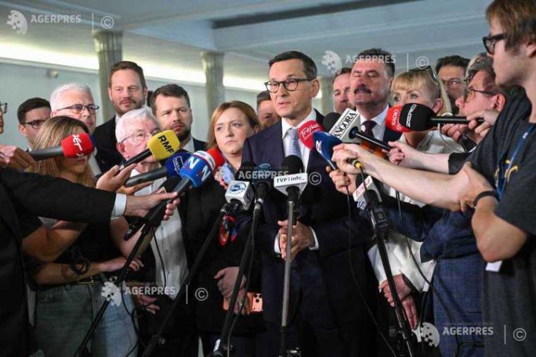 Polonia: Fostul premier Morawiecki a format un nou grup parlamentar în cadrul luptei pentru putere din PiS