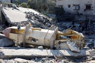 Israelul lovește o moschee în orașul Gaza, afirmând că aceasta servea drept ‘depozit de arme’ pentru Hamas