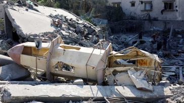 Israelul lovește o moschee în orașul Gaza, afirmând că aceasta servea drept ‘depozit de arme’ pentru Hamas