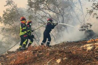 IGSU: Pompierii români dislocați în Franța – misiuni de stingere a focarelor active în departamentul Var
