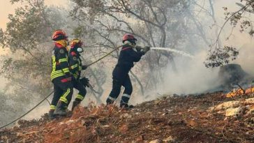 IGSU: Pompierii români dislocați în Franța – misiuni de stingere a focarelor active în departamentul Var