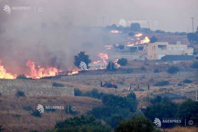 Incendii în Grecia / Circa 8.000 de persoane, evacuate în Creta