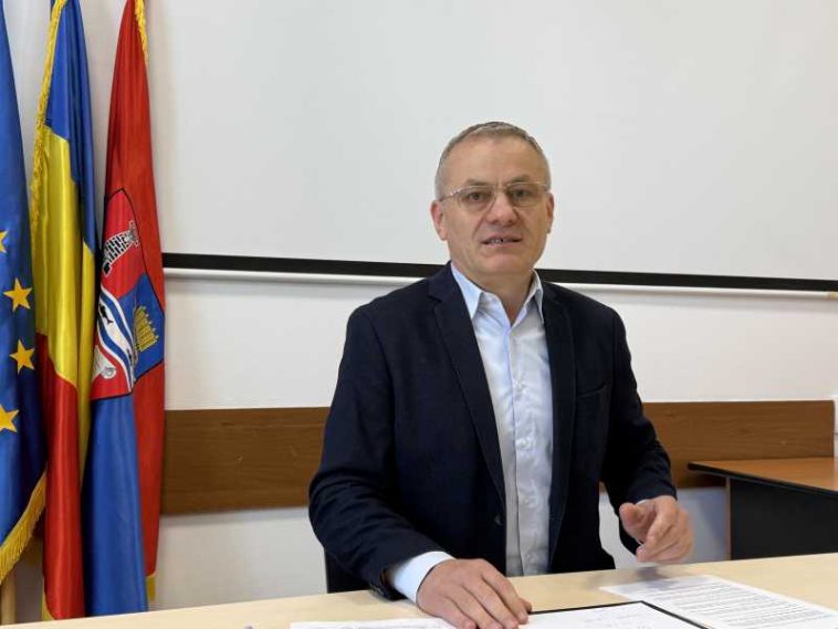 Bihor: CJ preia drumul de 9 kilometri spre lacul de la Remeți pentru a-l reabilita