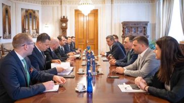 Grindeanu, întâlnire cu Vasile Tofan: Am subliniat rolul esențial al României pentru parcursul european al Republicii Moldova