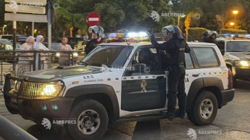 Sute de oameni, implicați în ciocniri violente în încercarea de a pătrunde din nou vineri în Ceuta și Melilla