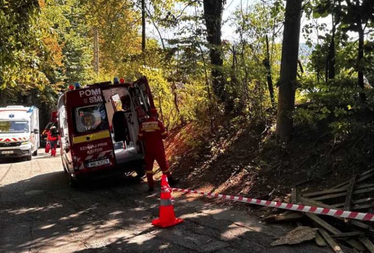 Argeș: Nouă dintre cele 16 persoane din microbuzul implicat în accident primesc îngrijiri medicale; una a decedat
