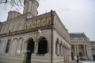 Patriarhia Română îndeamnă la sprijinirea persoanele afectate de caniculă